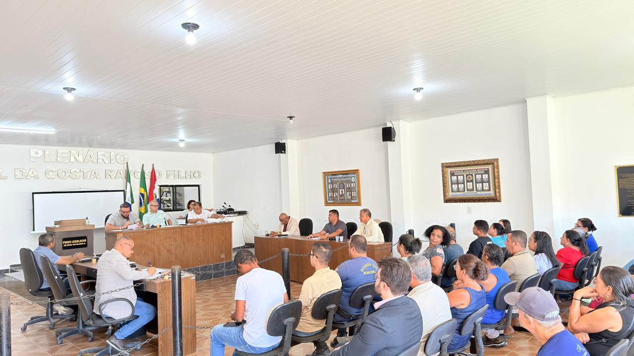 Câmara de São Miguel dos Milagres realiza 16ª Sessão Ordinária com foco em planejamento orçamentário e homenagens